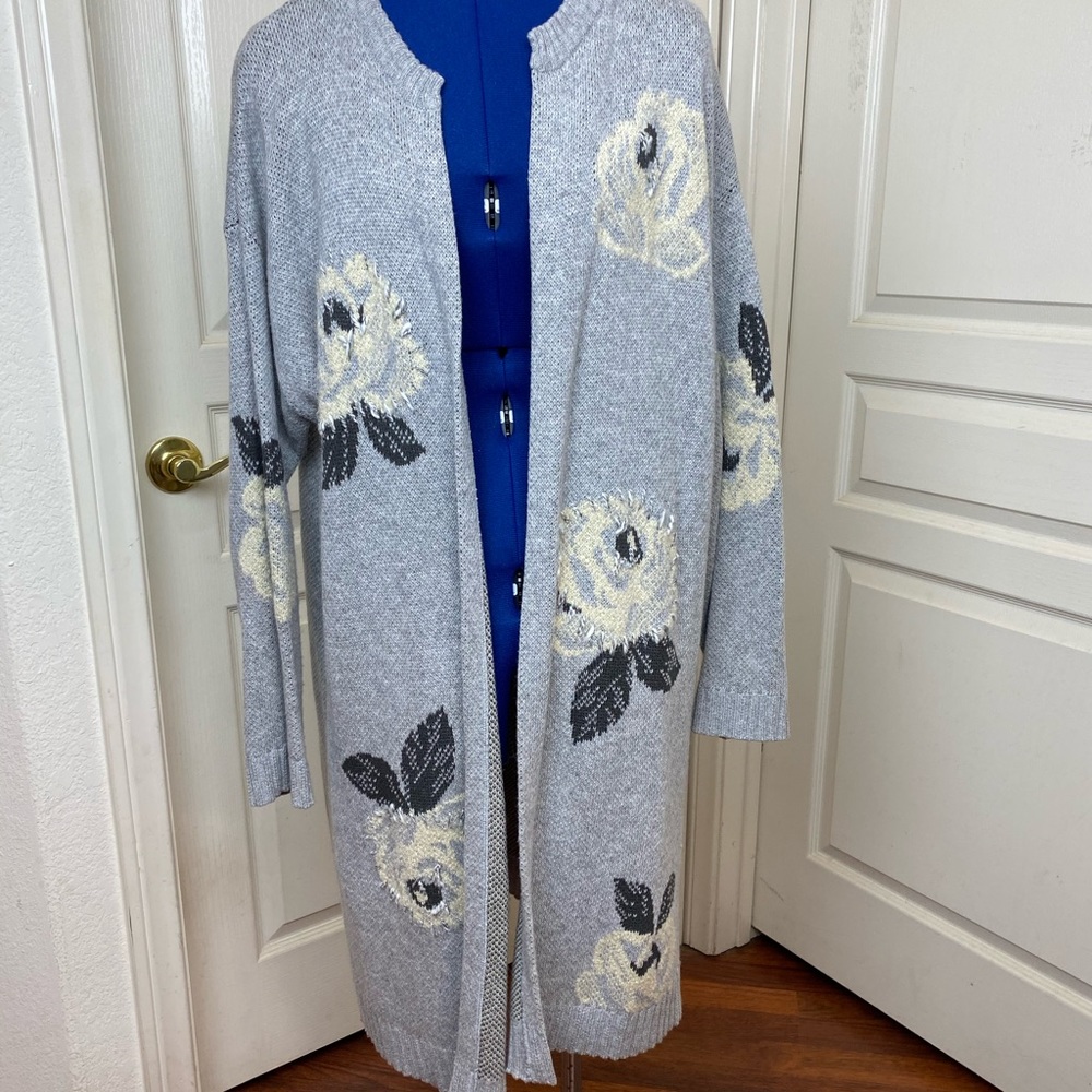 Style & Co Gray Floral Cardigan Size Large